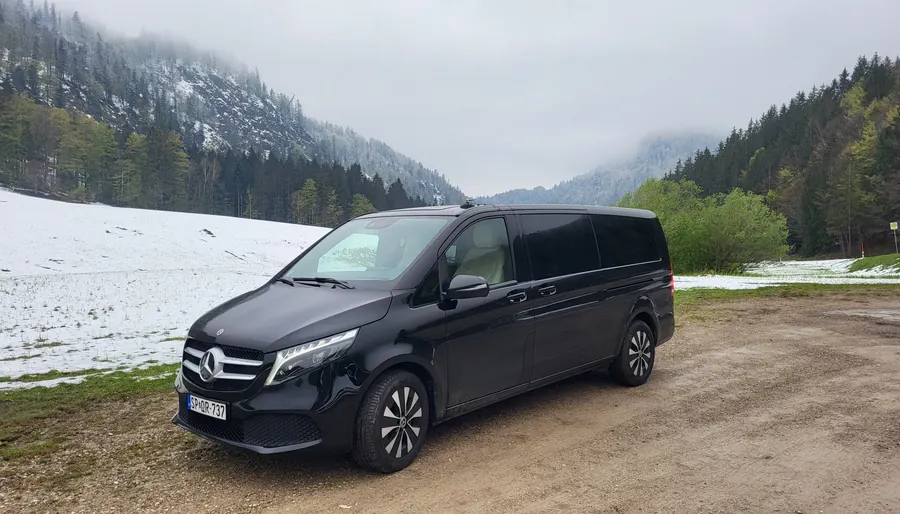 Long-distance and countryside trips with driver – Mercedes car and minibus hire